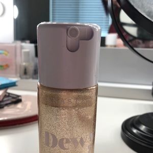 Anastasia Beverly Hills Makeup - Anastasia dewy setting spray Anastasia Beverly Hills Makeup - Anastasia dewy setting spray